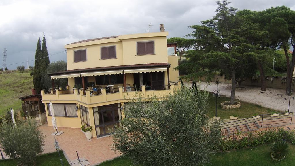 Bed And Breakfast La Corte Degli Ulivi Civitavecchia Exteriér fotografie